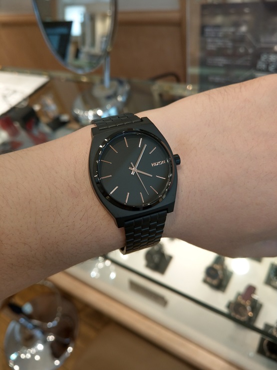 良品 良デザイン NIXON ニクソン MINIMAL THE TIME TELLER 16J