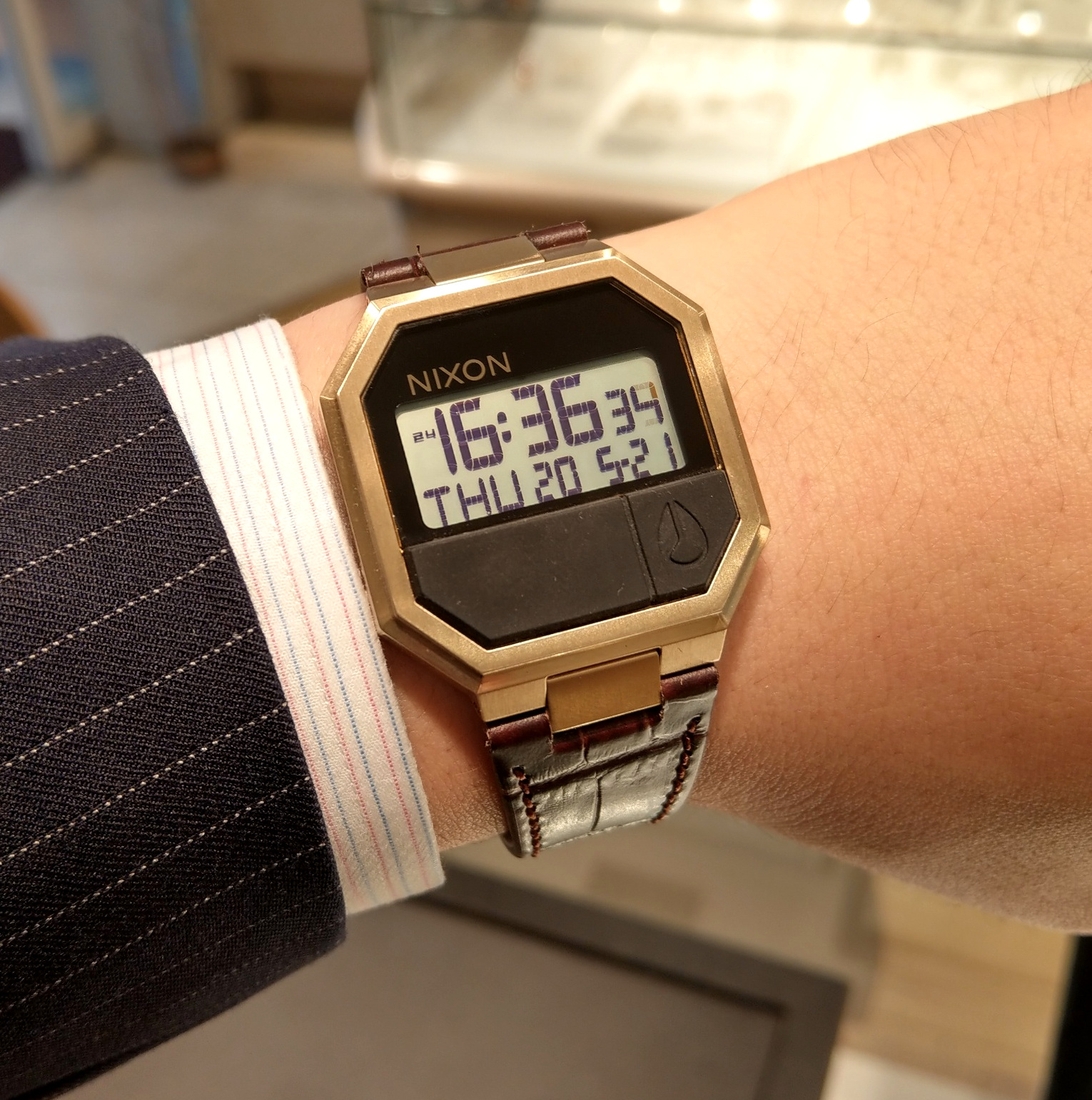 NIXON(ニクソン)デジタルウォッチ、そろいました!! | 大宮 オガワ本店